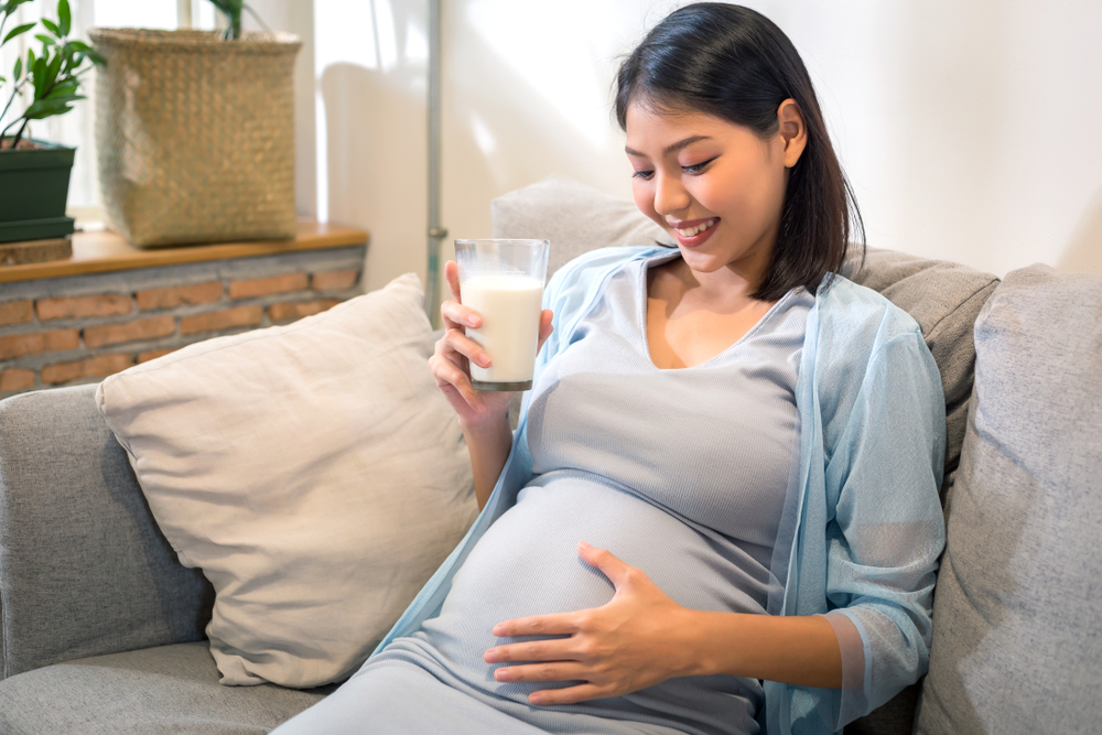Perlukah Ibu Hamil Minum Susu Sebelum Tidur Anmum